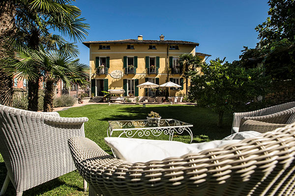 Villa Carona